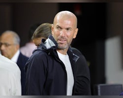 Zidane 'prefers Man United job to Bayern Munich'