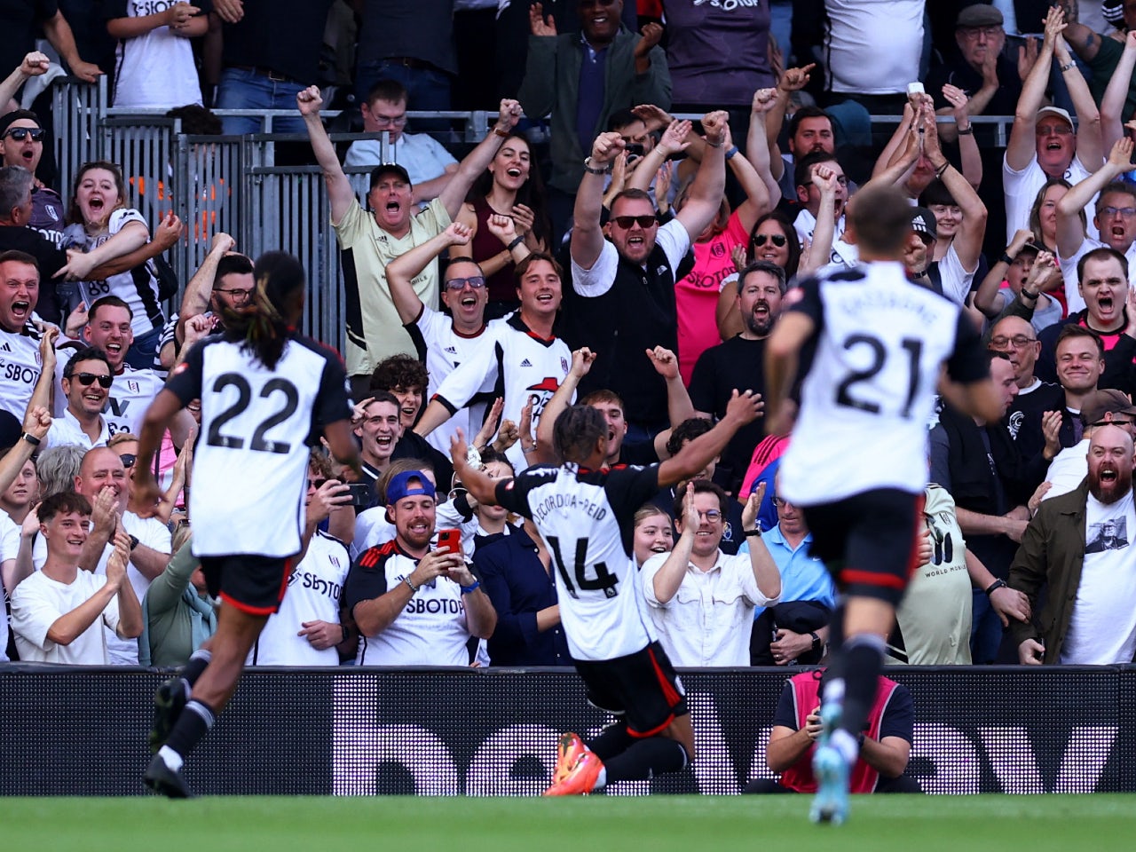 Chris Basham injury overshadows Fulham win over Sheffield United