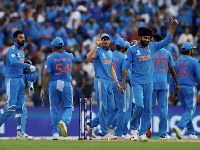 India thrash Pakistan in front of 130,000 fans at World Cup