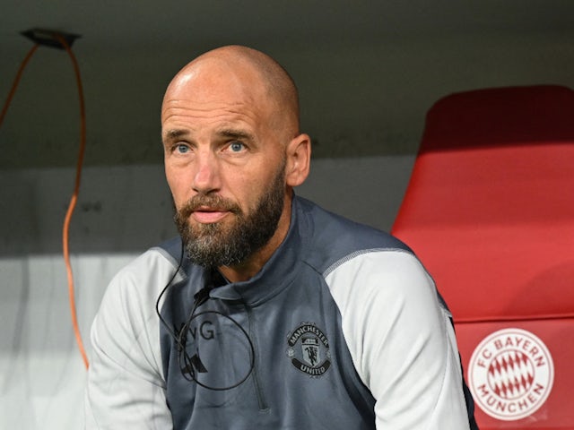Ajax considering Man United assistant as new manager?