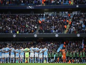 Manchester City condemn Sir Bobby Charlton chants