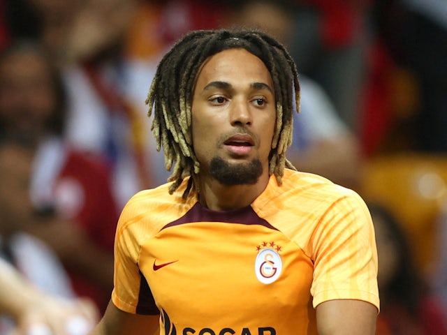 Man United 'showing an interest in Galatasaray's Sacha Boey'