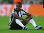 Newcastle United's Alexander Isak reacts after sustaining an injury on October 25, 2023