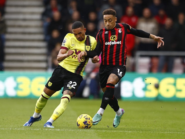 Bournemouth's Marcus Tavernier in action with Burnley's Vitinho on October 28, 2023