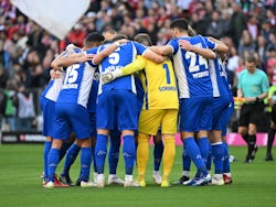 SV Darmstadt 98 team huddle before the match on October 28, 2023