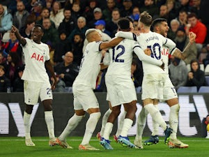 Tottenham go five points clear at top of table with win at Palace