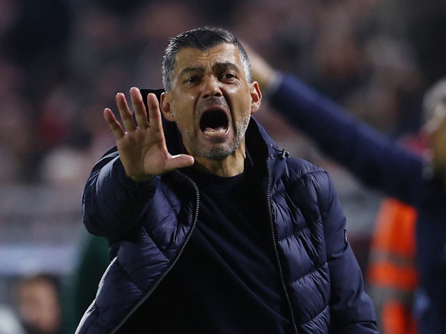 Porto coach Sergio Conceicao reacts on October 25, 2023