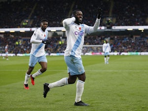 Schlupp, Mitchell score as Palace overcome Burnley at Turf Moor
