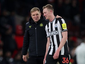 Howe urges Newcastle to "go one better" in EFL Cup after Man Utd win