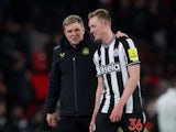 Newcastle United manager Eddie Howe celebrates with Sean Longstaff after the match on November 1, 2023