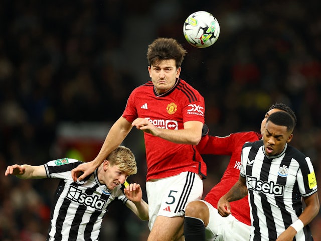 Man United 'still open to offers for Maguire, Lindelof'