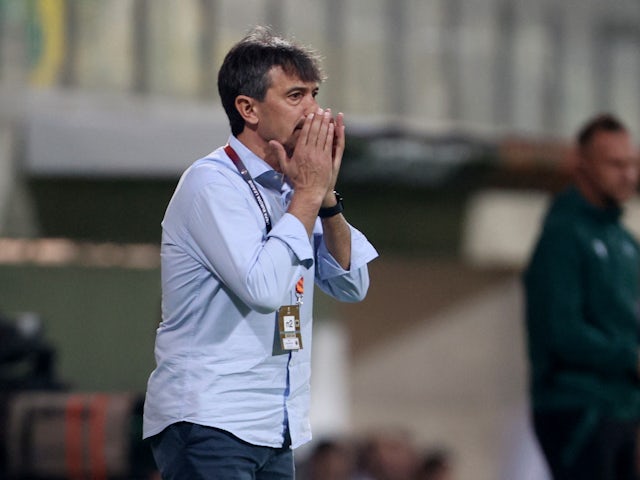 Villarreal coach Pacheta reacts on November 9, 2023