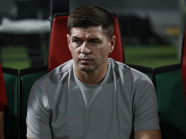 HLV Al Ettifaq Steven Gerrard vào ngày 4 tháng 11 năm 2023
