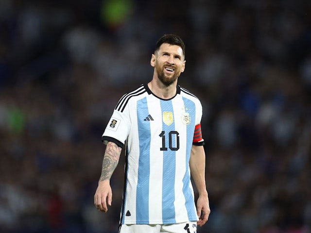 Lionel Messi của Argentina phản ứng vào ngày 16 tháng 11 năm 2023