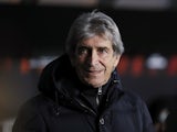 Real Betis coach Manuel Pellegrini before the match on November 30, 2023