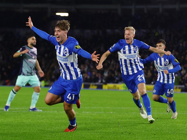 Brighton announce Jack Hinshelwood contract extension