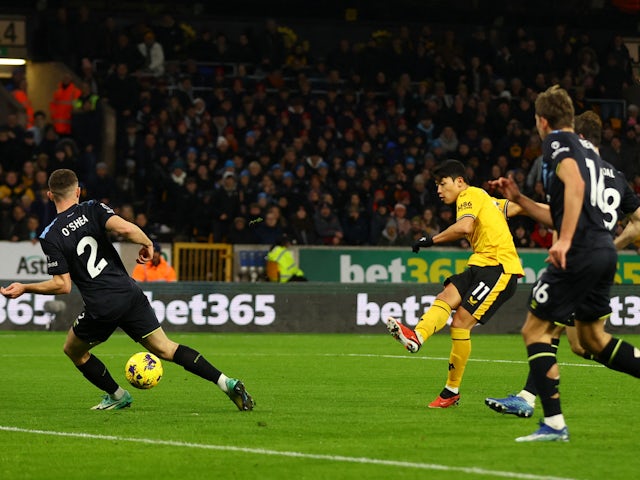 Hwang scores only goal as Wolves edge past Burnley