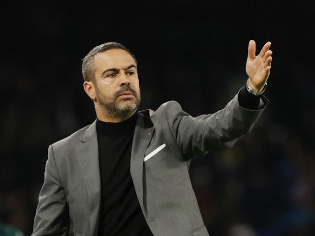 Braga coach Artur Jorge reacts on December 12, 2023
