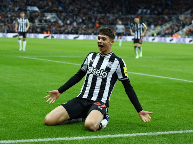 Lewis Miley signs new long-term Newcastle United contract