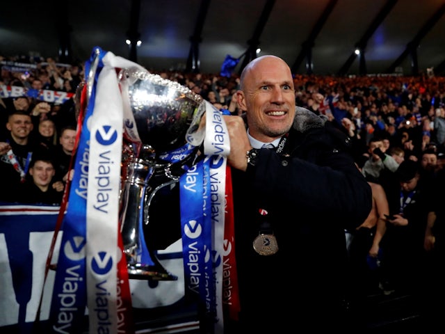Rangers manager Philippe Clement celebrates with the trophy after winning the Scottish League Cup on December 17, 2023
