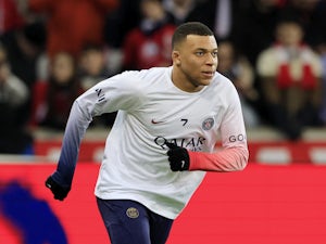 Kylian Mbappe 'not considering PSG exit in January'