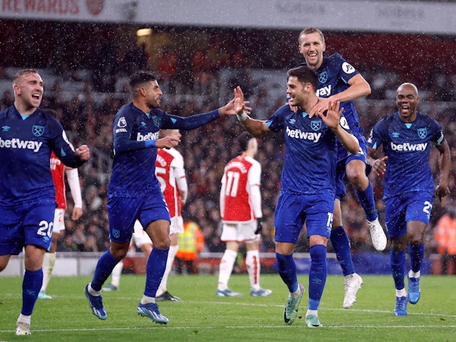 West Ham United's Konstantinos Mavropanos celebrates scoring their second goal on December 28, 2023