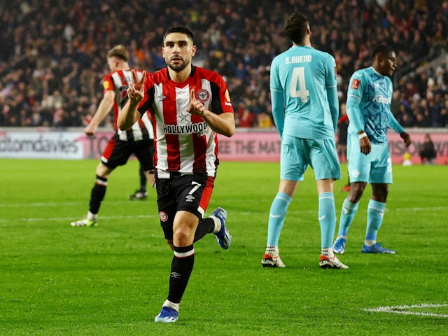 Brentford's Neal Maupay celebrates scoring against Wolverhampton Wanderers on January 5, 2024