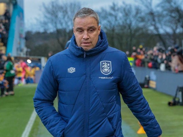 Head coach of Huddersfield Town Michael Duff during his side's match against Mansfield Town, on December 7, 2024