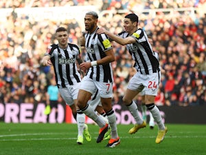 Newcastle claim bragging rights over Sunderland to advance in FA Cup