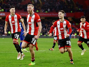 McBurnie nets late penalty as Sheffield United rescue point against West Ham