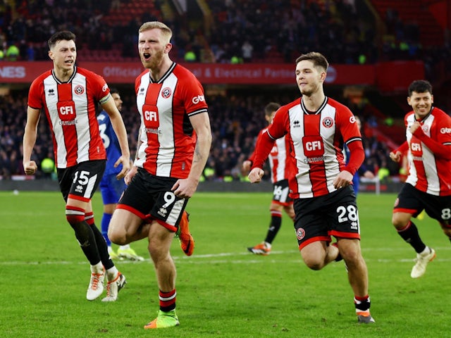 McBurnie nets late penalty as Sheffield United rescue point against West Ham