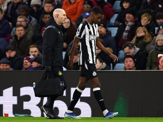 Newcastle United's Alexander Isak is substituted off after sustaining an injury on January 30, 2024