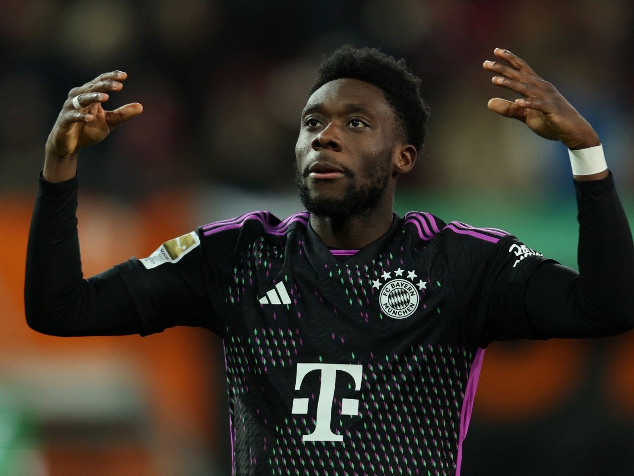 Bayern chief confirms contract offer for Real Madrid-linked Alphonso Davies