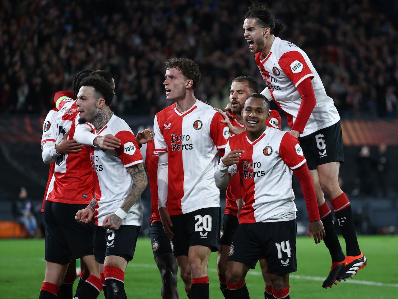 Feyenoord's £25m-rated defender spotted at Liverpool game amid Arne Slot agreement
