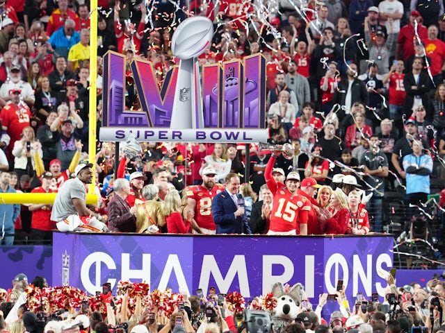 Chiefs fight back against 49ers to retain Super Bowl title