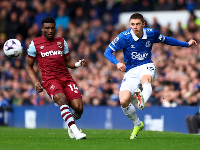 Everton's Vitaliy Mykolenko in action with West Ham United's Mohammed Kudus on March 2, 2024