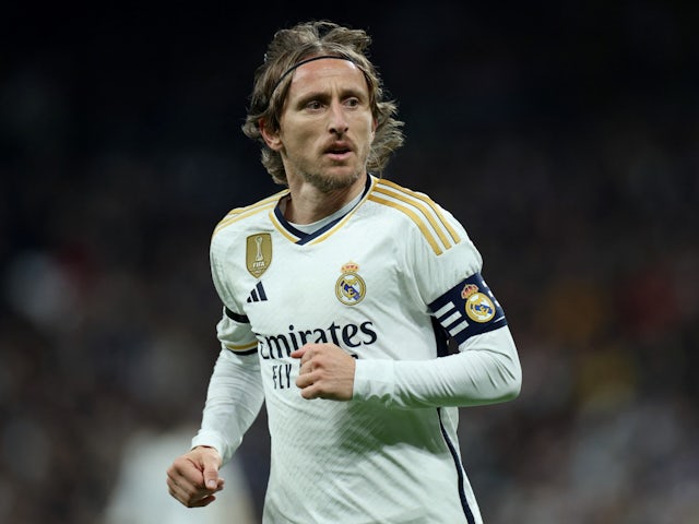 Ancelotti: 'Modric's Real Madrid future is in his hands'