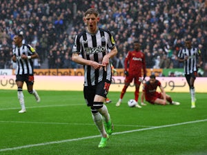 Newcastle cruise to three-goal win over Wolves