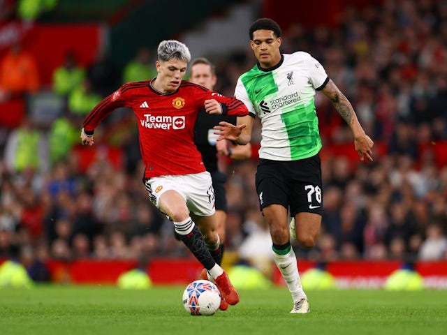 Manchester United's Alejandro Garnacho in action with Liverpool's Jarell Quansah on March 17, 2024