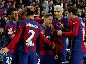 Barcelona overcome Napoli to reach Champions League quarter-finals