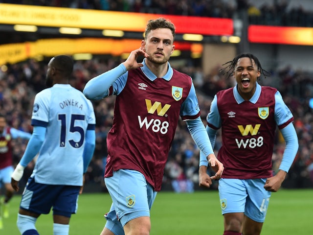 Burnley survive late scare to beat Brentford at Turf Moor