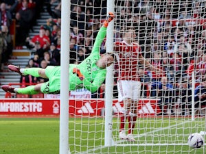 Chris Wood header earns Forest a point against Palace