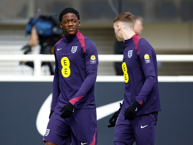 England's Kobbie Mainoo with Cole Palmer during training on March 22, 2024