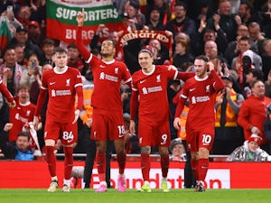 Liverpool see off spirited Sheffield United to return to summit
