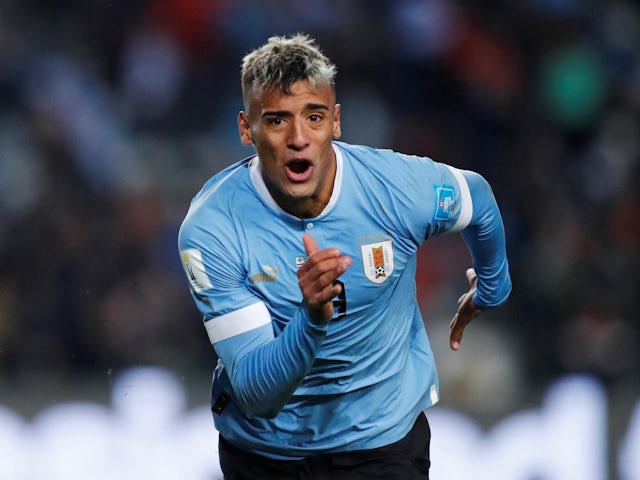 Guardiola 'requests Man City to sign Uruguay international'