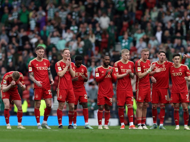 Aberdeen players during the penalty shoot-out on April 20, 2024
