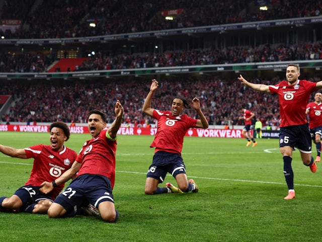 Lille's Benjamin Andre celebrates scoring their second goal with teammates on April 17, 2024