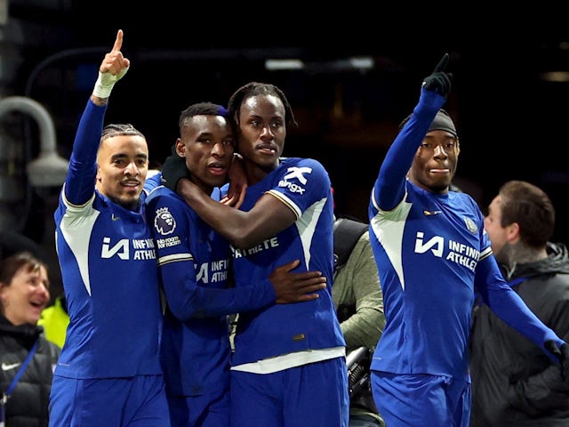 Chelsea's Nicolas Jackson celebrates scoring their fourth goal with Noni Madueke, Malo Gusto and Trevoh Chalobah on April 15, 2024