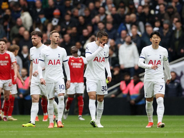 Arsenal, Tottenham 'battling for 18-year-old West Ham starlet'