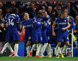 Chelsea strengthen European hopes with win over toothless Tottenham